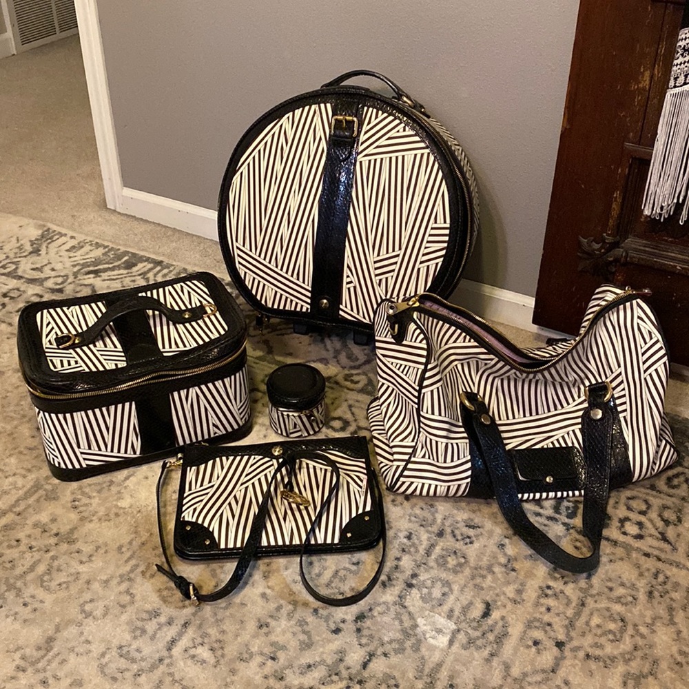 Henri Bendel weekender luggage set